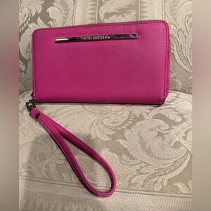 Steve Madden Fuchsia Wristlet Clutch